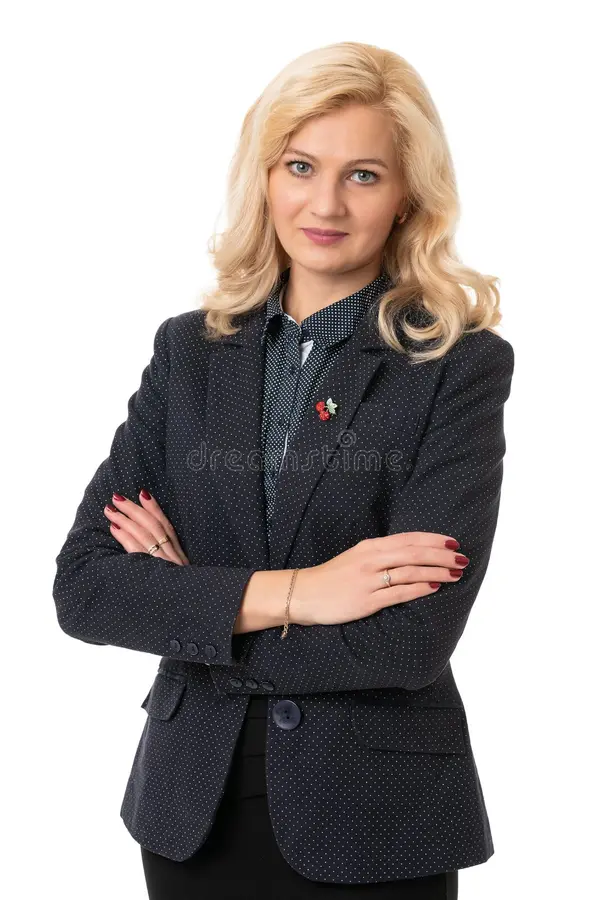 Sandra Chen, Senior Partner